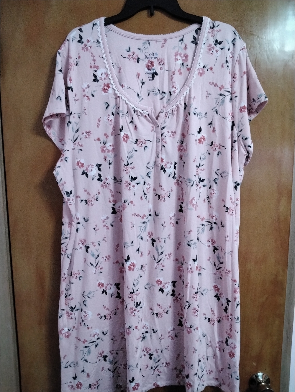 Croft & Barrow Gently Used Pink Floral Short-Sleeve Nightgown